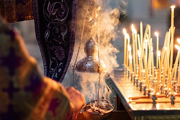 Божественная Литургия в воскресенье, на неделе шестнадцатой по Пятидесятнице