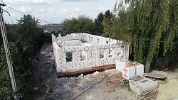 Кладка стен здания - 9 сентября