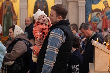 Божественная литургия 30 марта, в воскресенье, на неделе четвертой Великого поста