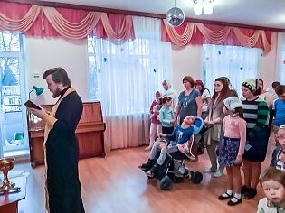 Посещение реабилитационного центра "Коломна" священником Павлом Чесноковым