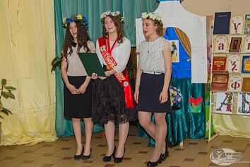 Последний звонок в Православной гимназии при Троицком храме