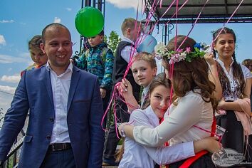 Последний звонок в Православной гимназии при Троицком храме
