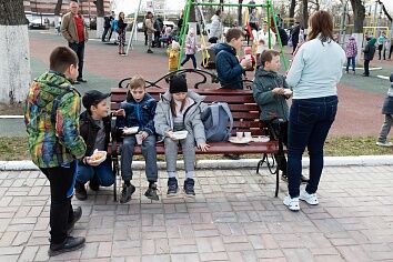 Традиционные пасхальные гуляния на приходе Троицкого храма!