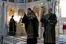 Богослужение Великой Пятницы с Выносом Плащаницы