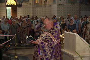 Начало Успенского поста.