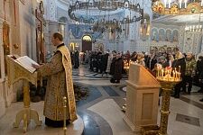 Утренняя Божественная литургия. Адамово изгнание